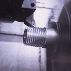 Нарезка резьбы на прутке